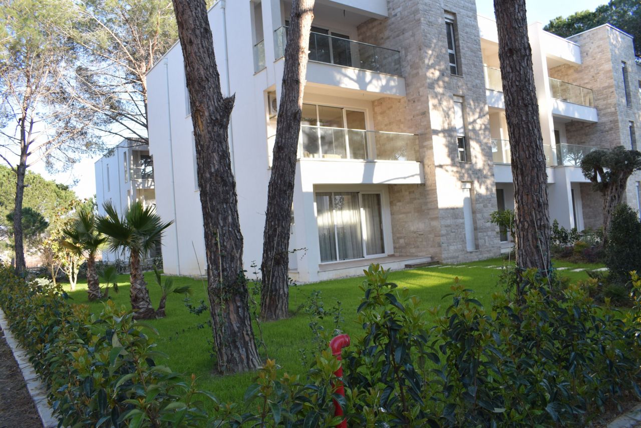 Eladó apartmanok San Pietro Resort, Gjiri I Lalzit-ban